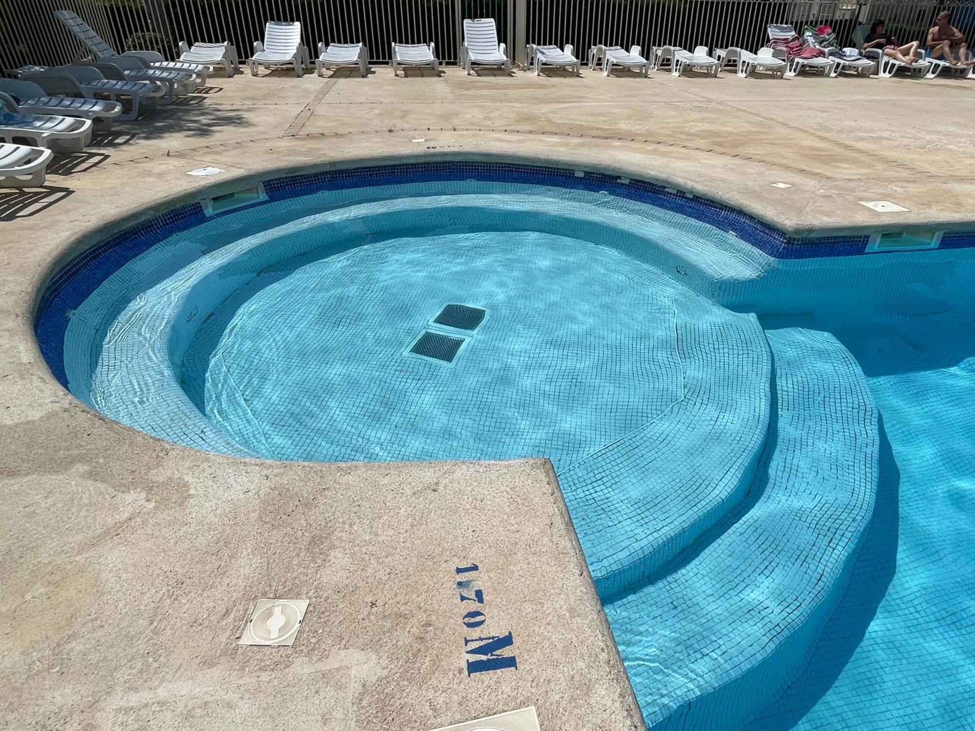 Appartement Plage Piscine Et Tennis Inclus Ла-Лонд-ле-Мор Экстерьер фото