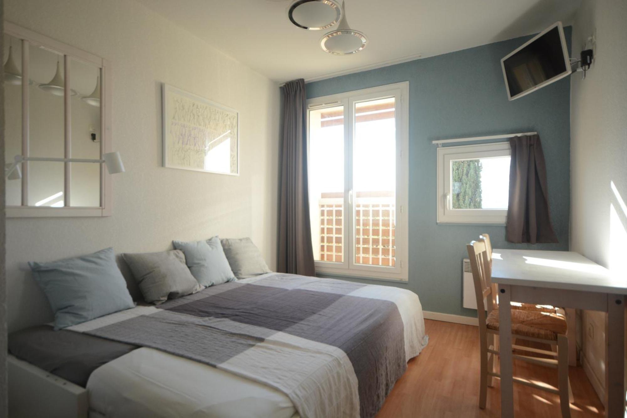 Appartement Plage Piscine Et Tennis Inclus Ла-Лонд-ле-Мор Экстерьер фото