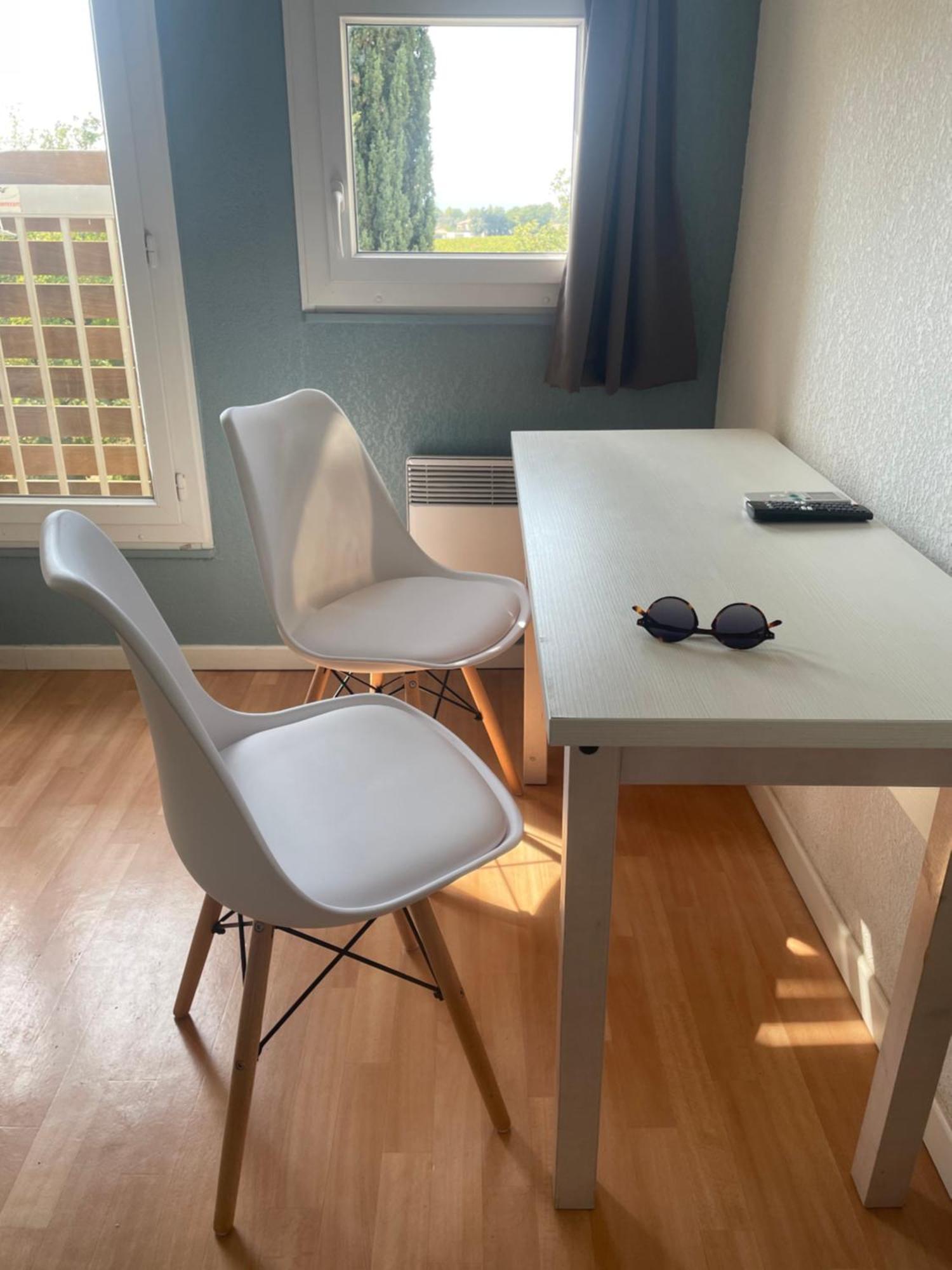 Appartement Plage Piscine Et Tennis Inclus Ла-Лонд-ле-Мор Экстерьер фото