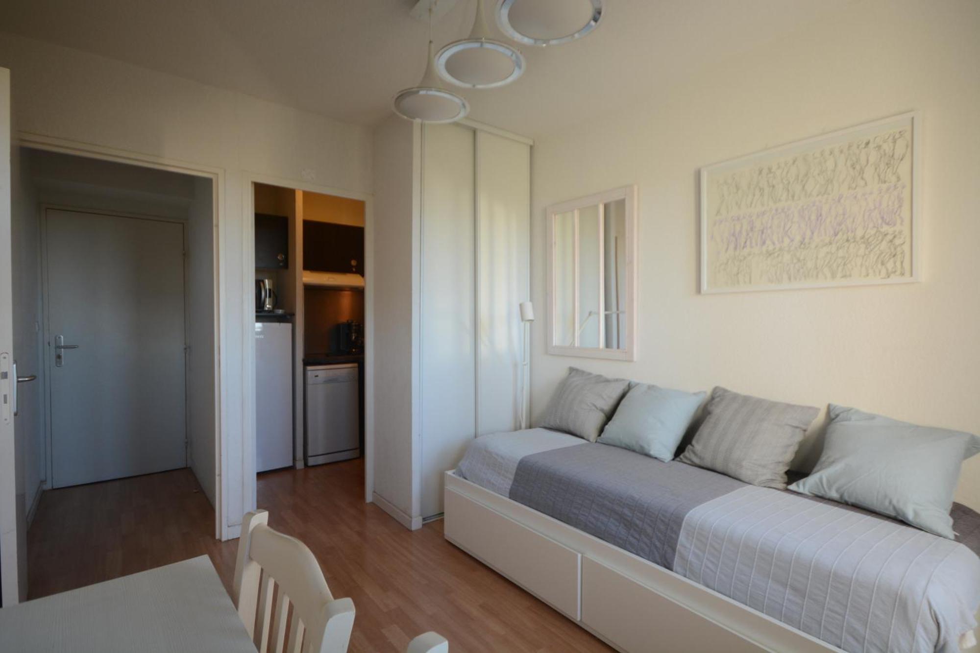 Appartement Plage Piscine Et Tennis Inclus Ла-Лонд-ле-Мор Экстерьер фото