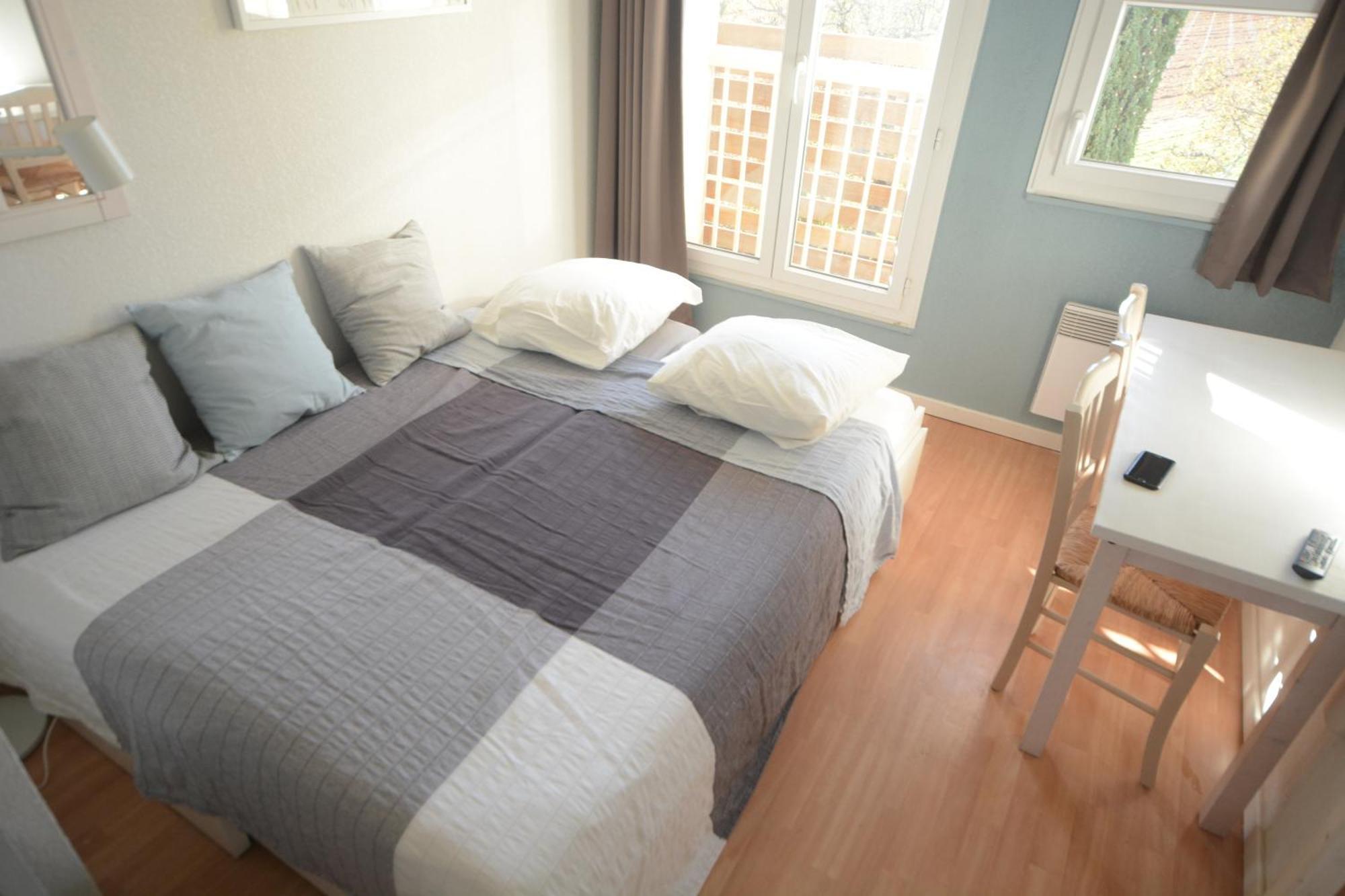 Appartement Plage Piscine Et Tennis Inclus Ла-Лонд-ле-Мор Экстерьер фото